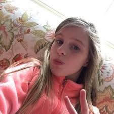 Lilly Hines (@lillyhines01)