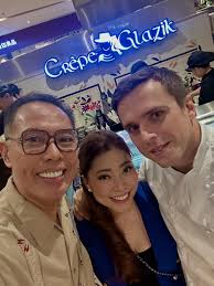 Happy Birthday, @holamitchy_ (Michelle Arce-Garcia)! The lady in red looks  as fab as ever. Photos by Dindo Gutierrez and Vangie!