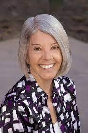 Derra Kolar's Instagram, Twitter & Facebook