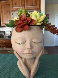 What is a garden lady statue?