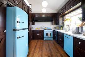 10 Hot Trends In Retro Furniture That You Ll Love In Your Home Freshome Com Eclectic Kitchen Timeless Kitchen Kitchen Design Small