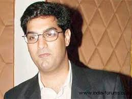 Kunal Roy Kapoor in search of hero for directorial