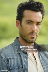 1.602 foto e immagini ad alta risoluzione di Jonathan Rossetti