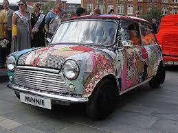 Art Car Parade Manchester Mini Driver Car Art Mini Cooper