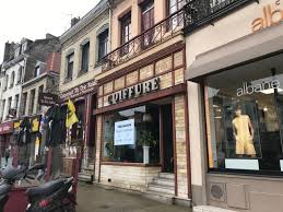 Saint Omer Un Vide Maison Vintage A L Ancien Salon De Coiffure Helene Samedi Et Dimanche