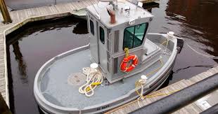 this tiny tugboat is the smallest ship
