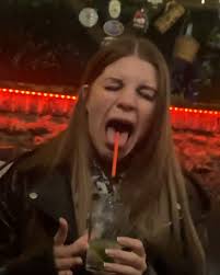 She's my emergency contact 🤦‍♀️😂