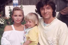 Seine begeisterung für musik hat der könig von mallorca. Corinna Drews Age