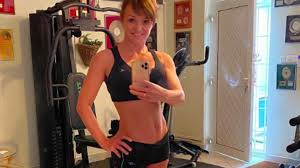 Bogdán csaba tbt stúdió 2020. Szandi Videoi Oriasi Sikert Aratnak Nlc Hu