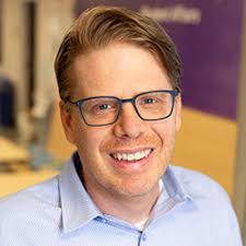 Michael Horn Receives Daniel I. Linzer Award