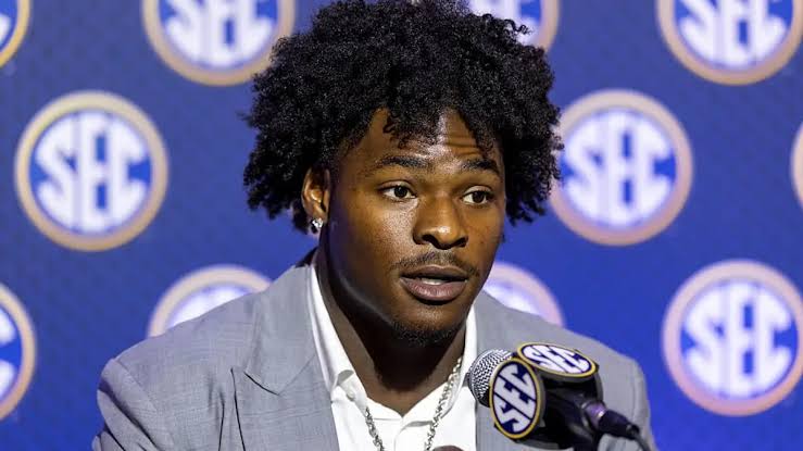 Texas football star breaks silence after committing 'disgusting' act in  front of Trump