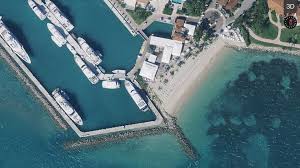 This exclusive island is located off the southern tip of miami beach, just north of the port of miami. Fisher Island Miami Home Facebook