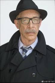 James Gordon versi live action mana yang lebih kamu suka? : r/batman