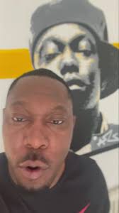 BRISTOL 🚨 Free show at Cabot Circus today at 12pm! Under the glass dome