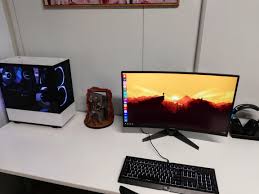 White steel design also has transparent side window. My Black And White Build Added The New Nzxt H510 Elite Case Nzxt H510 Nzxt H510 Elite H510 Elite