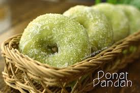 Resepi atau resep kuih atau kue donut gebu dan lembut. Donat Pandan Sangat Gebu Dijamin Lembut Seharian Buat Orang Lapo