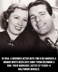 June Haver and Fred MacMurray at the premiere of Prince Valiant (1955). He  married Lillian Lamont ​(m. 1936-1953)​ her death from cancer. The couple  adopted two children, Susan (1940) and Robert (1946).