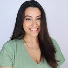 Veronica Aziz's Instagram, Twitter & Facebook