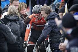 Browse 788 raymond poulidor stock photos and images available, or start a new search to explore more stock photos and images. Rencontre Et Portrait De Corinne Van Der Poel Poulidor Fille Femme Et Mere De Champions Du Cyclisme Dh Les Sports