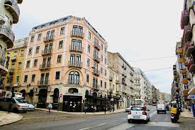 Moovit helps you to find the best routes to rua morais soares using public transit and gives you step by step directions with updated schedule times for bus, train, metro or ferry in lisboa. Morais Soares Esta Rua De Lisboa Tem Gente E Negocios De Toda A Parte