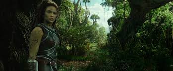 Orc warriors fleeing as a portal opens to connect the two worlds, one army faces destruction and the other faces extinction. Warcraft The Beginning Portrat Von Garona Siebter Teil Unserer Serie