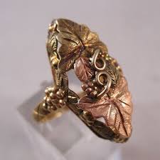 Located in rapid city sd, gateway to mount rushmore and the beautiful black hills. Pin On Jewelry Rings