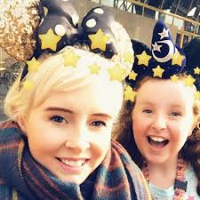 Laura Coventry (@laurathecov)