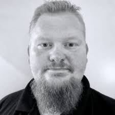 FÆRDIGUDDANNET👨‍🎓 Efter 2 års slid og slæb kan jeg nu med stolthed kalde  mig selv for uddannet Finansøkonom! Det er har været et par helt  fantastiske år, hvor jeg har haft fornøjelsen