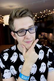 Hazel Hayes (@TheHazelHayes)