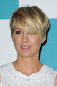 Short hair is so playful that there are a bunch of cool ways you can style it. Most Popular Short Haircut For Women Jenna Elfman Layered Razor Cut Hairstyles Weekly