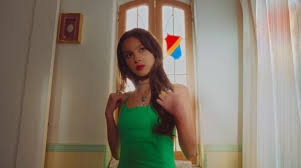 Entitled deja vu, was released in april to positive critical reception and reached the number eight position on the. Shop Olivia Rodrigo S Green Dress In The Deja Vu Video Popsugar Fashion