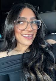 Alyssa Quintero's Instagram, Twitter & Facebook