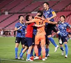 도쿄 올림픽 일본 스페인 축구 중계 일정 일본이 승부차기 끝에 물리치고 4강에 진출했습니다. Vrmbp12twrchlm
