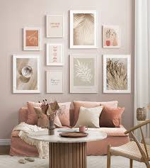 Finde inspiration zur gestaltung deines wohnzimmers in unserem inspirationsbereich auf desenio! Inspiration Fur Schone Wohnzimmer Bilderwand Mit Postern Desenio