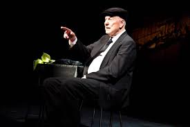 Die tragezeit, sie dauert länger und kostet. Gerd Dudenhoffer Brilliert In Bad Kreuznach