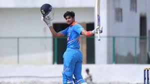 India opener shubman gill has been passed fit to take his place in the squad for the last two tests against england, with seamer umesh yadav recalled. Shubman Gill Can Solidify India S Middle Order Says Former Australian Cricketer Brad Hogg