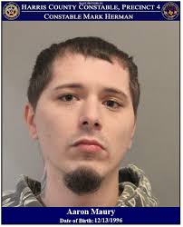 Aaron Maury's Instagram, Twitter & Facebook