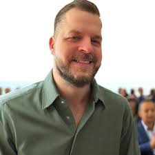 Just dropping in to reintroduce myself as Korey Humphres! One week ago  today I married the love of my life at a beautiful ceremony at the Scottish  Rite Cathedral in downtown Indianapolis.