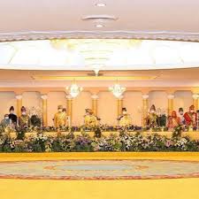 Sultan abdullah sultan ahmad shah yang dimasyhurkan hari ini sebagai sultan pahang keenam, menggantikan paduka. Istana Pahang Posts Facebook
