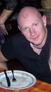 Couzens joined its ranks in 2018 and had most recently served in the parliamentary and diplomatic protection command, an armed unit responsible for guarding embassies in the capital and parliament. Met Officer Waynes Couzens Still Being Quizzed Over The Murder And Kidnap Of Sarah Everard Globalnet Pictures