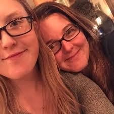 Jill Grinnell's Instagram, Twitter & Facebook