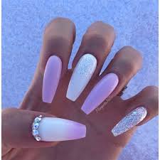 People tend to confuse acrylic nails with lilac nail wraps, lavender nail wraps, light purple colored nails, nail polish wraps, pale purple nail. Pin By Shirley Coronado On Una Lilac Nails Ballerina Nails Long Nails