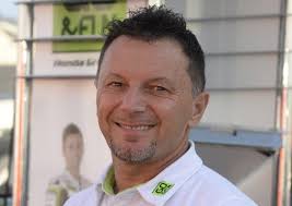 Un percorso incredibile, appassionante, rivelato con la purezza e la spontaneità… Fausto Gresini Ho Dovuto Scegliere Se Essere Un Vecchio Pilota O Un Giovane Manager