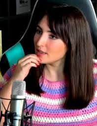 Anna Morales's Instagram, Twitter & Facebook