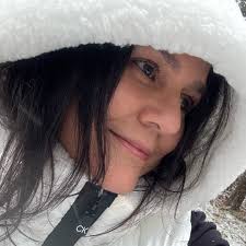 I went to this place (TJ Hatchet Hangout