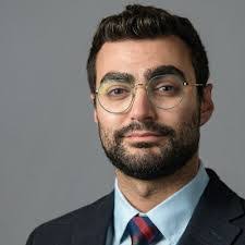 Eric Low's Instagram, Twitter & Facebook