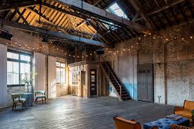 Property Of The Week A Converted Victorian Furniture Warehouse In London The Modern House Converted Warehouse Warehouse Living Warehouse Design