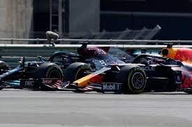 Verstappen's car crashed heavily in the barriers, and the. Yzua43l89 Jnbm