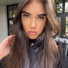 holly (@hollygan05) • Instagram photos and videos