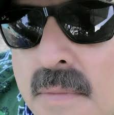 Venta de esta casa Se vendes esta casa, con todos los servicios, Luz agua y  drenaje, en la calle Camelinas Sin número, en la col. “Juan Pablo segundo”  en Pajacuarán, Mich. totalmente